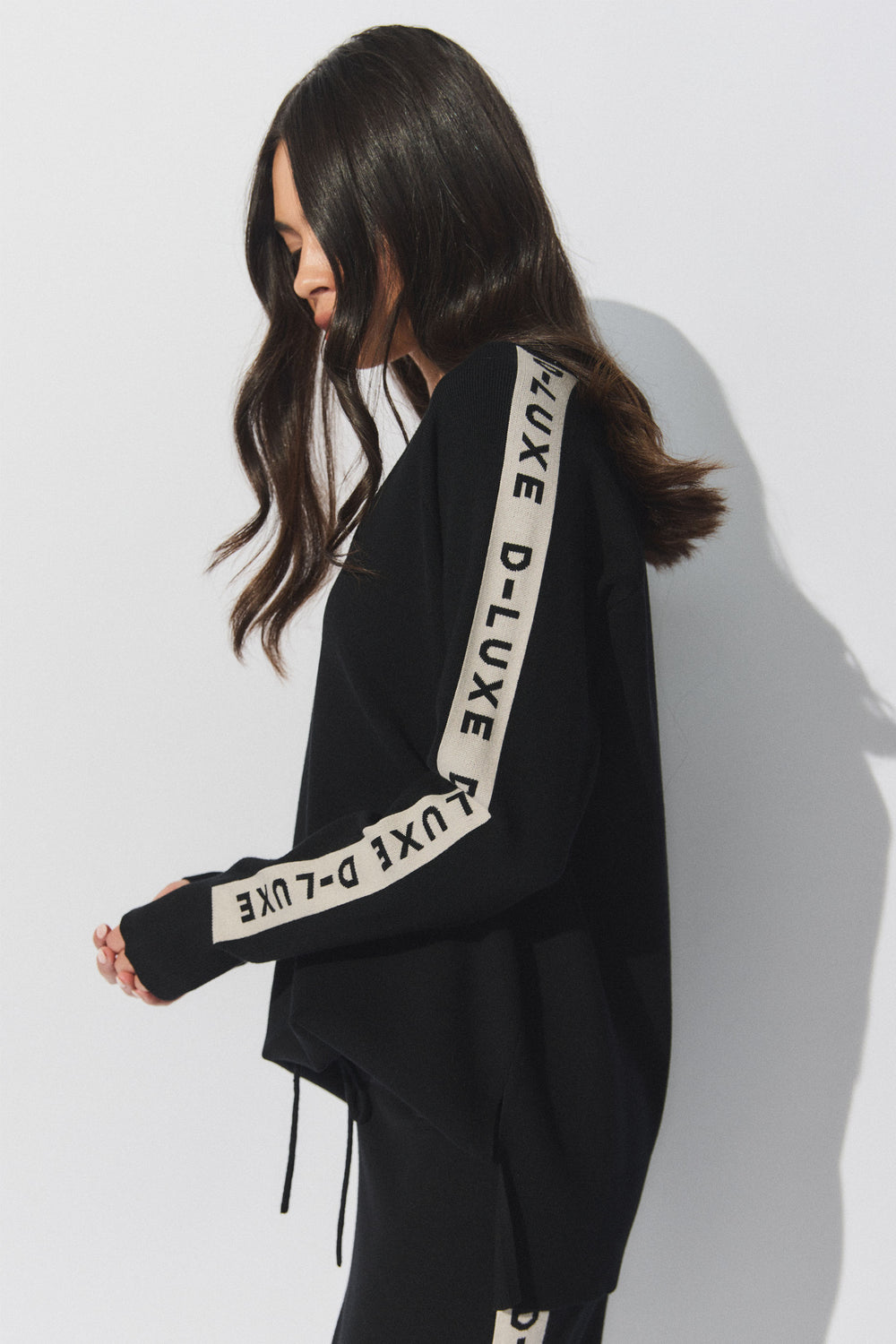 D-Luxe Logo Panel Knit