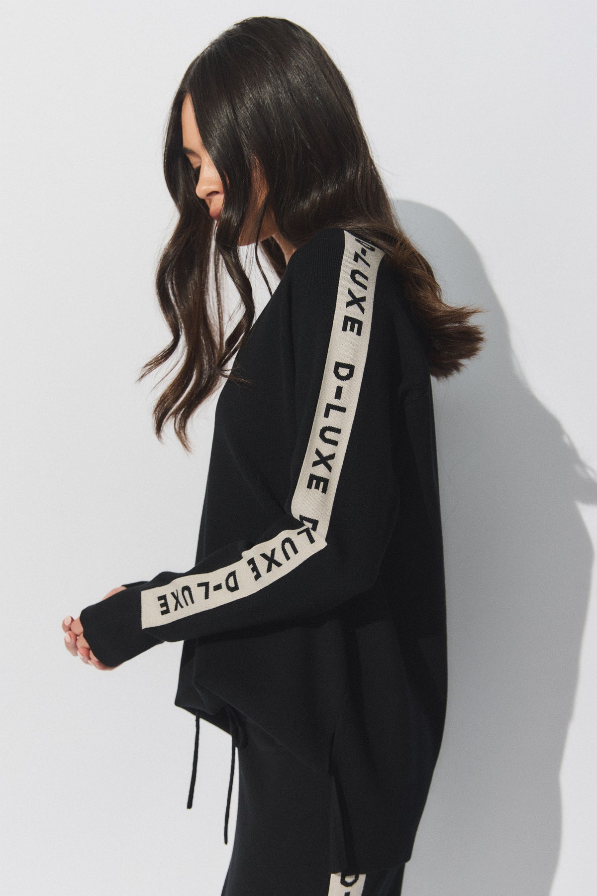 D-Luxe Logo Panel Knit