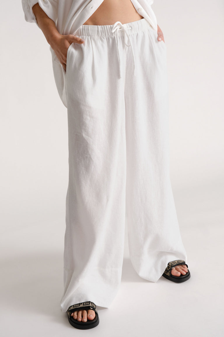 D-Luxe Linen Blend Pant in white, lightweight breathable linen blend with drawstring waist, gallery position 2 portrait view.