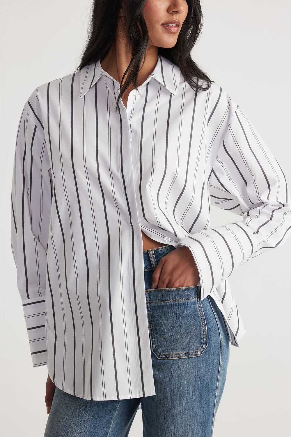 Ivy Button Shirt with vertical stripes, relaxed fit, long sleeves and extended button-through cuff, gallery position 2 portrait