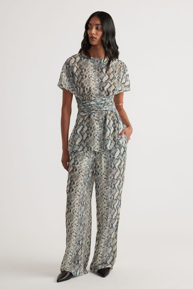 Model wearing Ilaria Yoryu Pant in gallery position 1, relaxed fit with elastic waistband and draw cord, portrait view