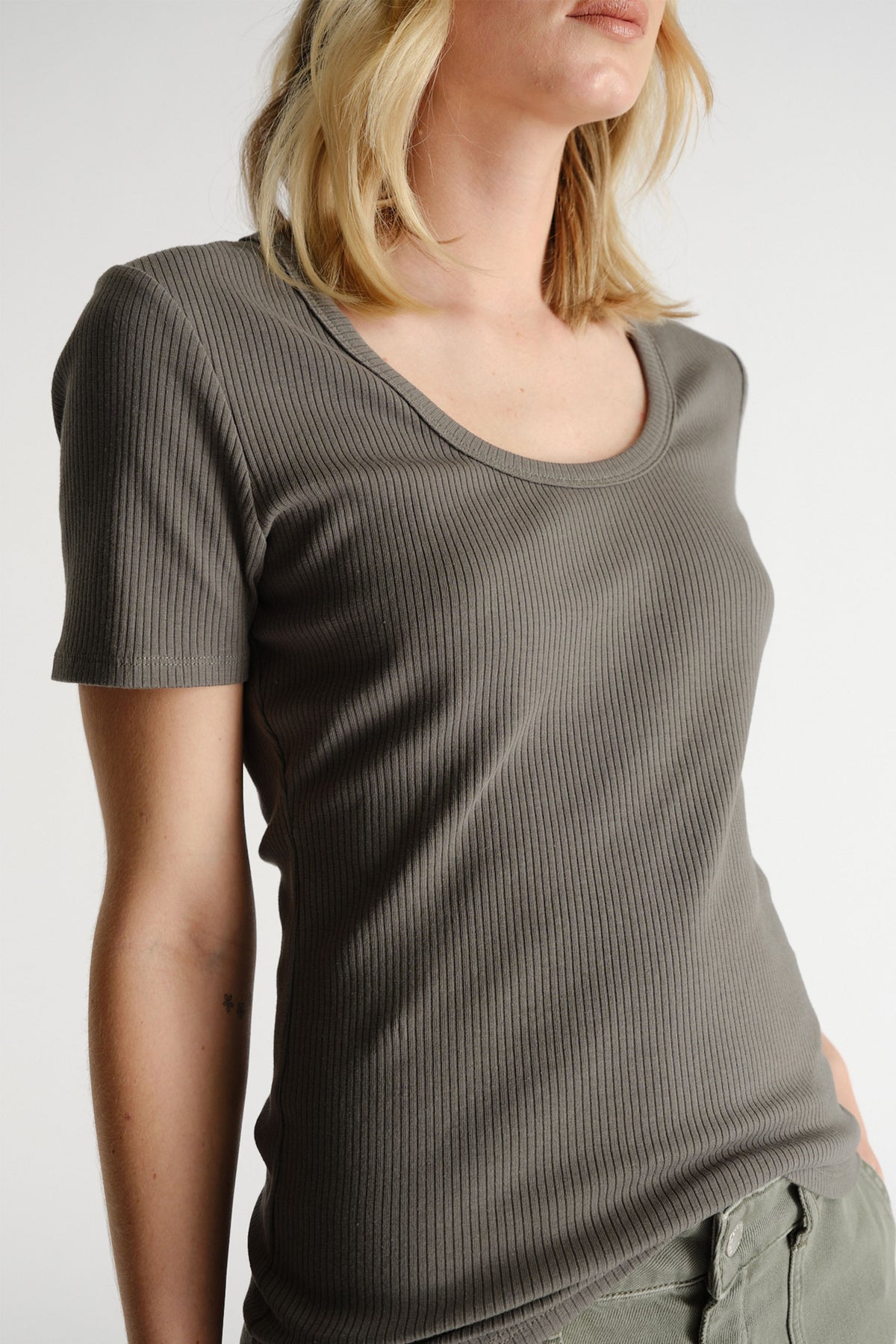 D-Luxe Short Sleeve Rib Tee