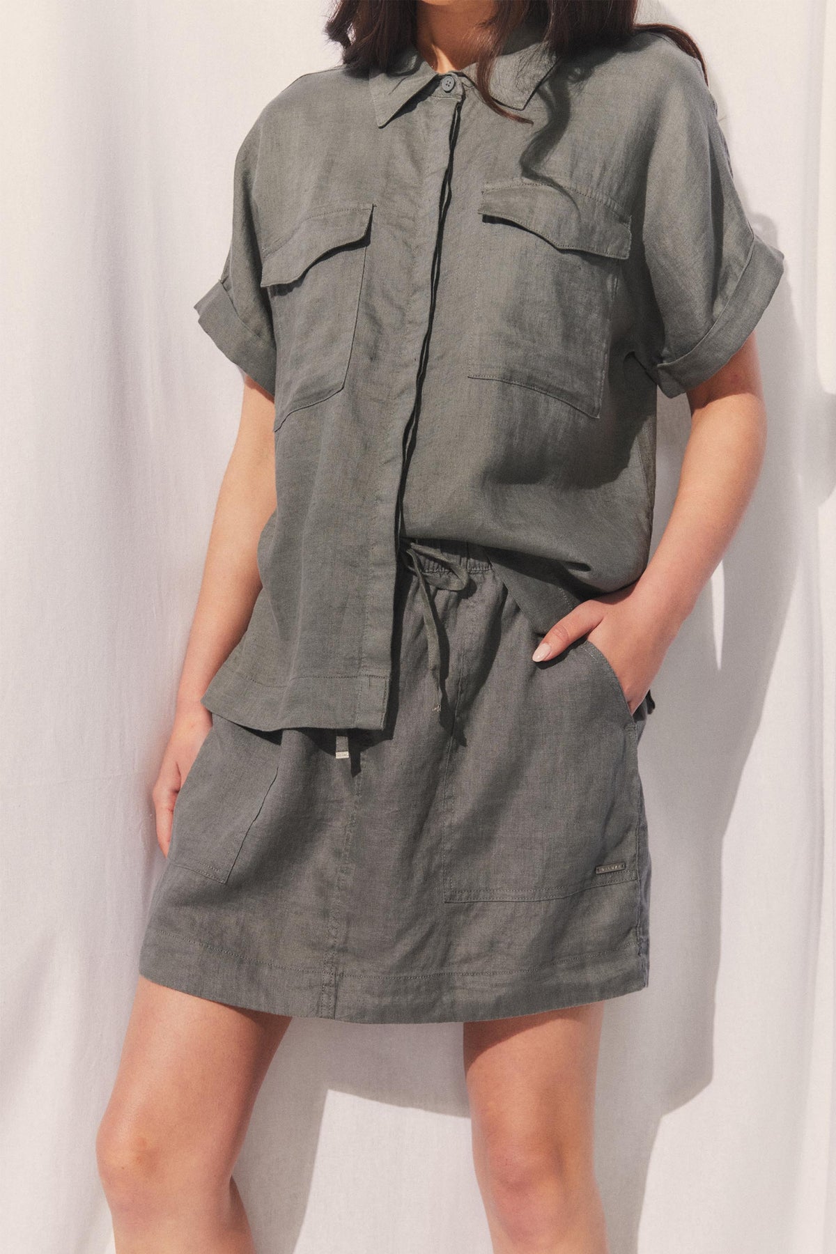 D-Luxe Linen Mini Skirt