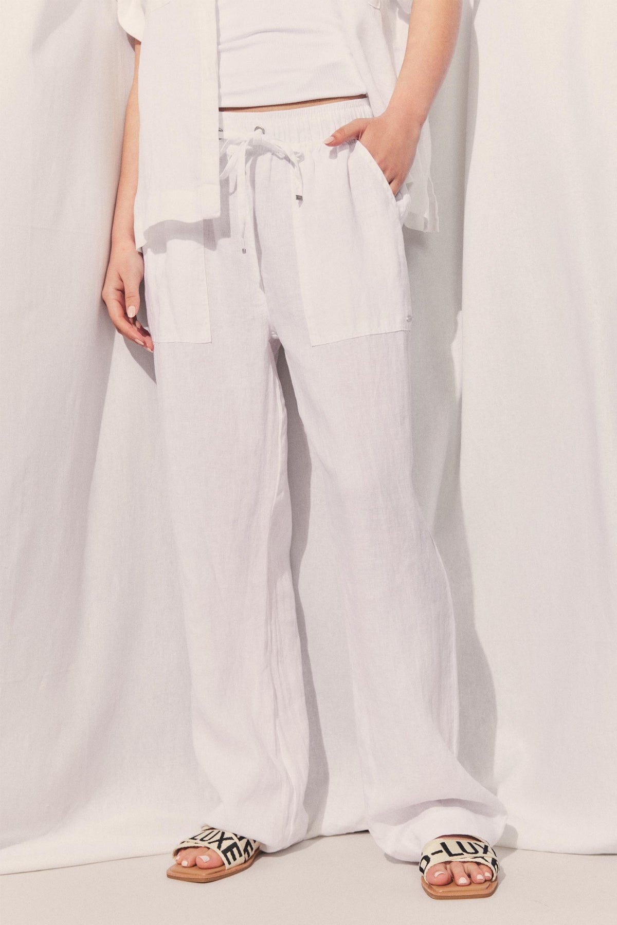 D-Luxe Wide Leg Linen Pant