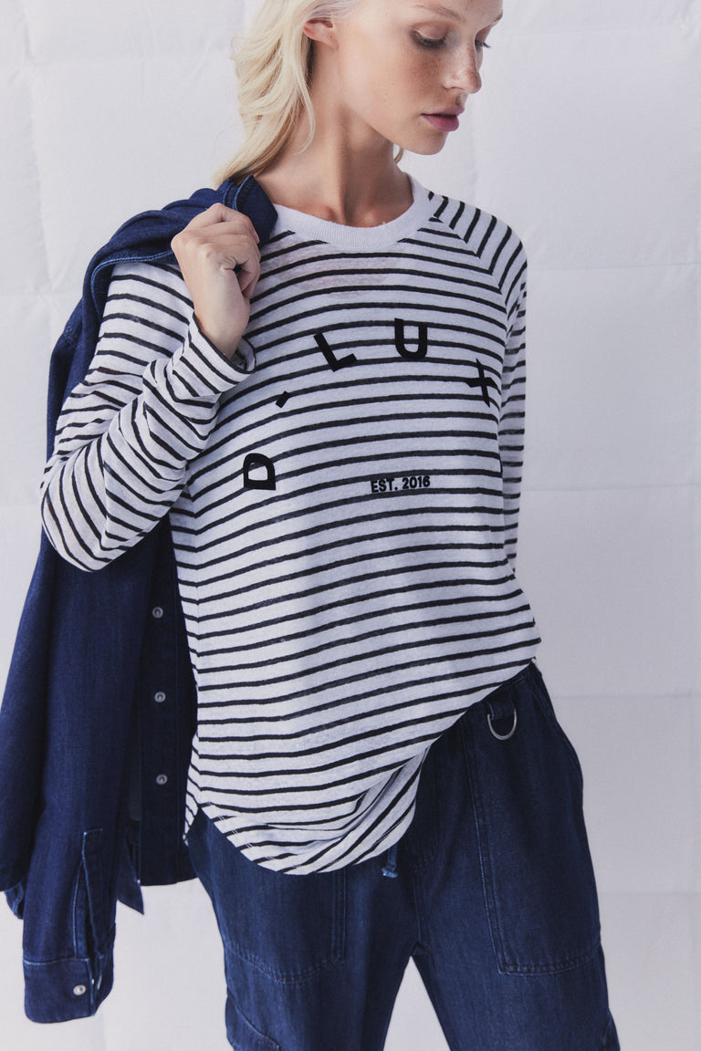 D-Luxe Curved Hem Linen Top
