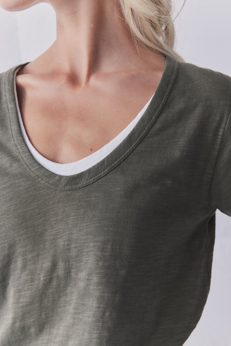 D-Luxe Scoop Neck Slub Tee