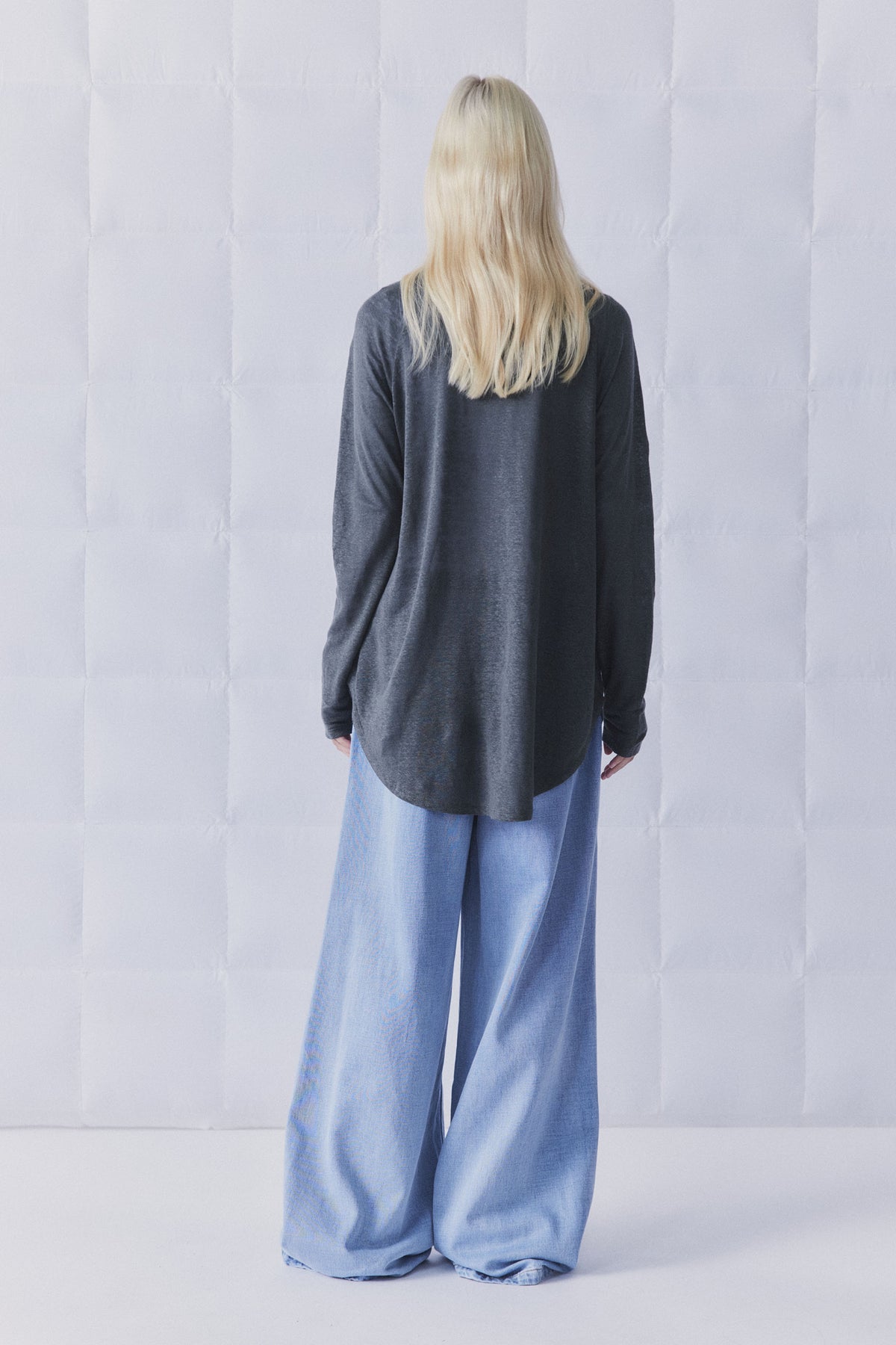 D-Luxe Curved Hem Linen Top