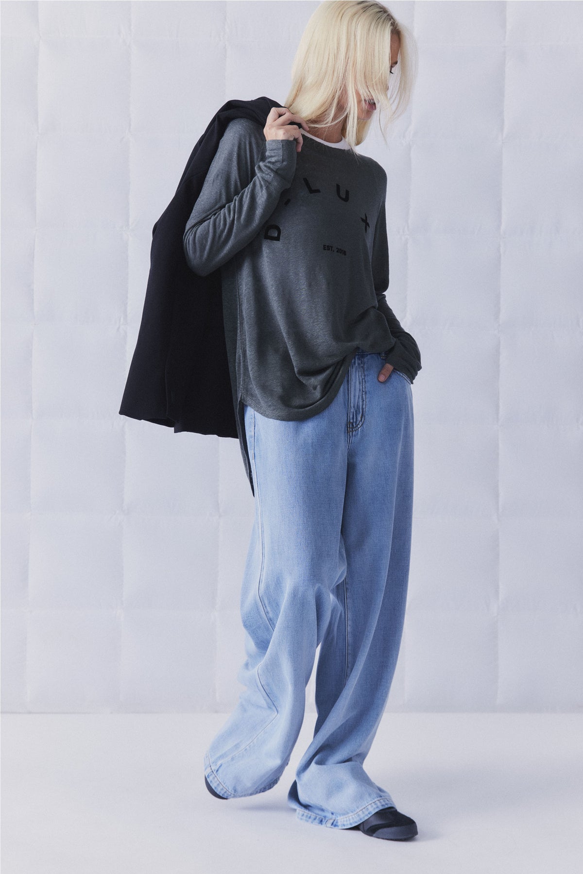 D-Luxe Curved Hem Linen Top