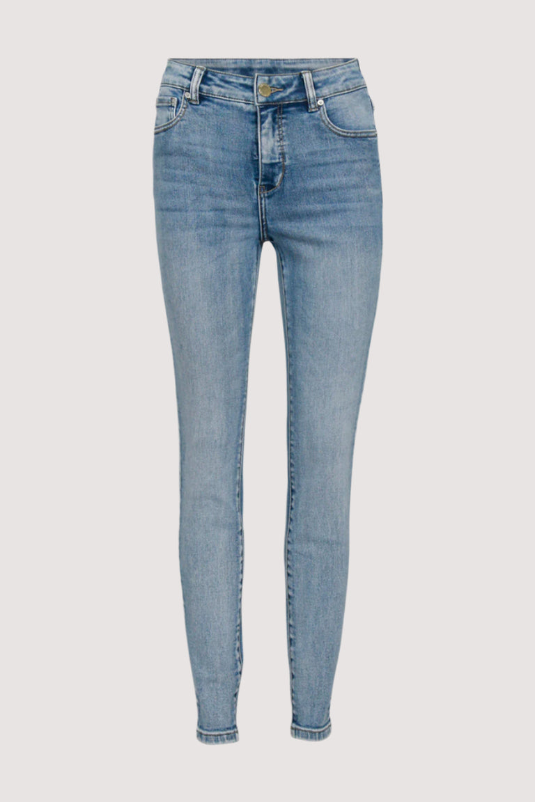 Light wash denim jeans with high-rise waist and skinny fit, offering a versatile and sleek everyday style.