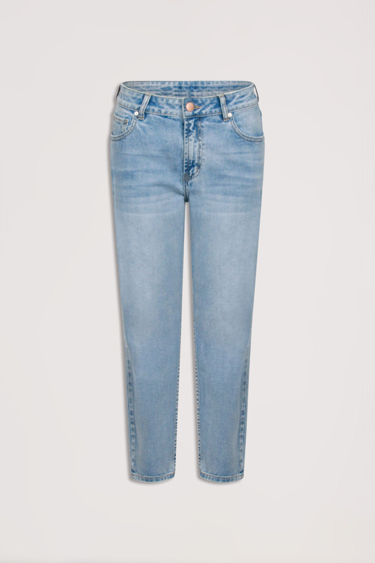 Alexa Girlfriend Jean in light blue denim, slim cropped mid-rise style, gallery image four, portrait orientation.