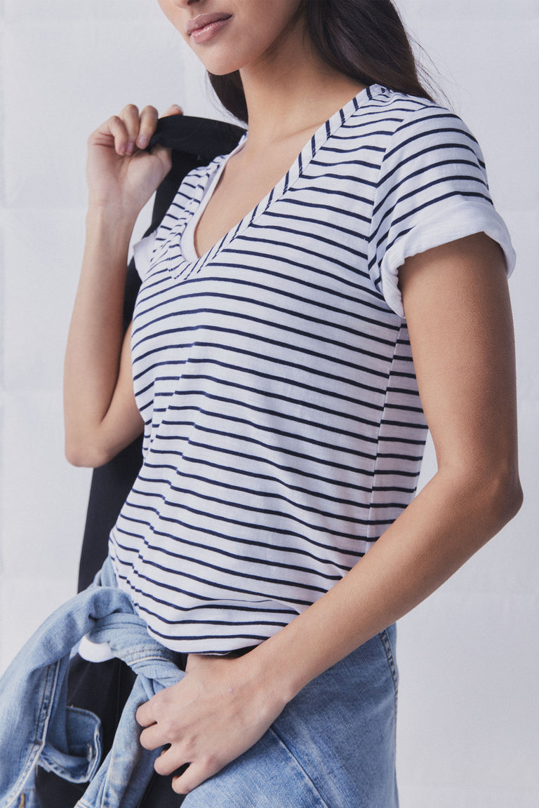 D-Luxe Scoop Neck Slub Tee