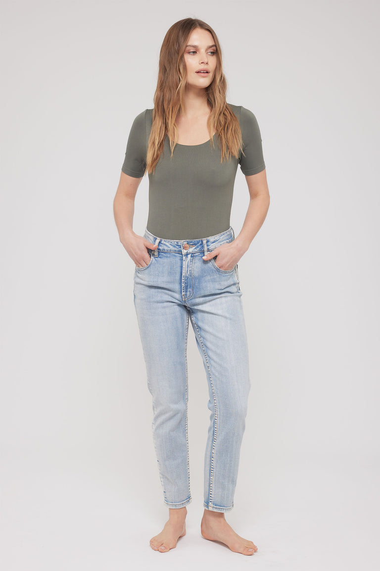 Seamless Short Sleeve Bodysuit
