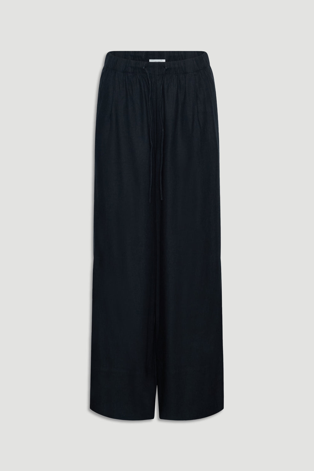 D-Luxe Linen Blend Pant in black, lightweight breathable linen blend, gallery image 4, portrait 1880x2820 pixels.