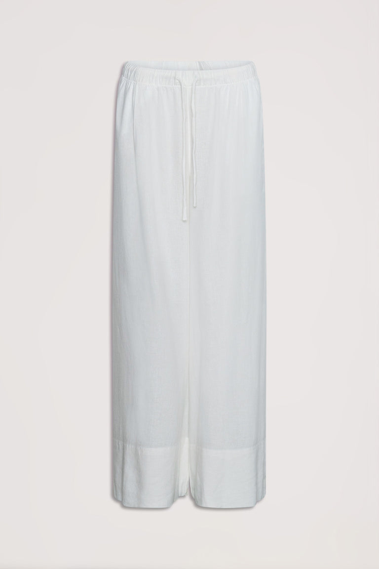 D-Luxe Linen Blend Pant in white, soft breathable linen blend, gallery position 4, portrait orientation, 1365x2048 px.