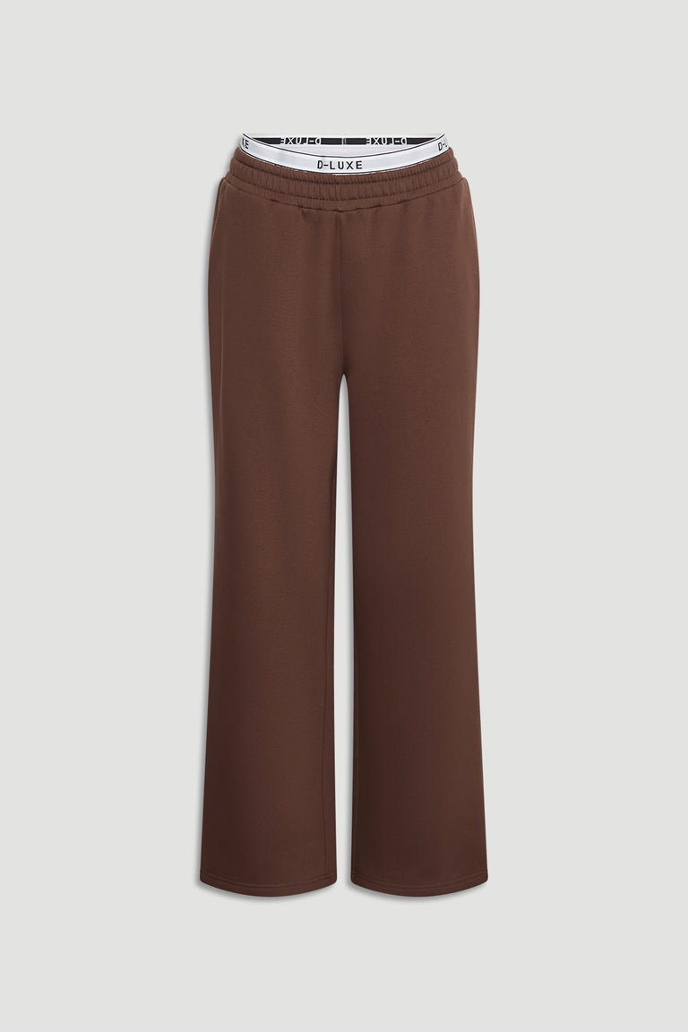 D-Luxe Logo Trackpant in warm walnut brown with a relaxed fit and branded elastic waistband for easy, stylish comfort.