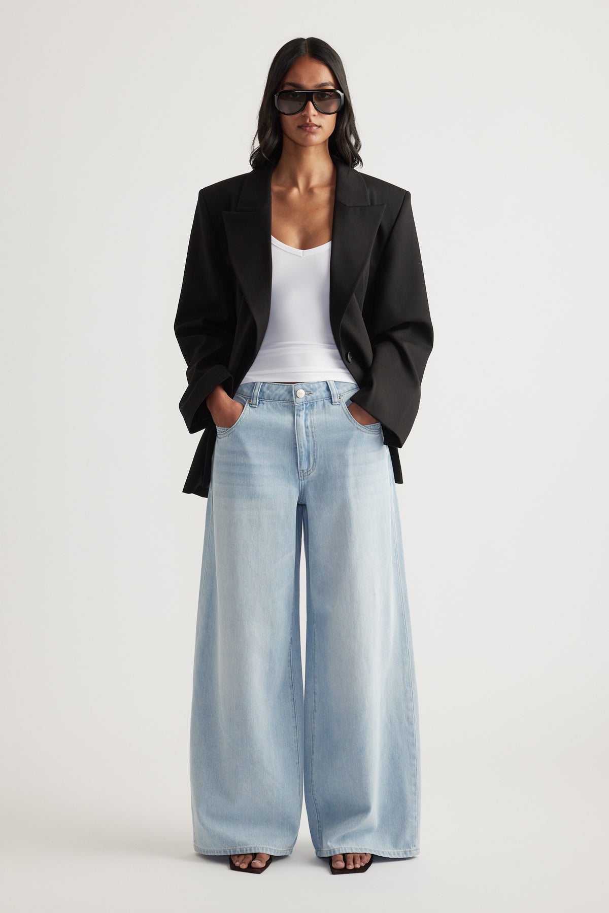 Winnie Super Wide Leg Jean