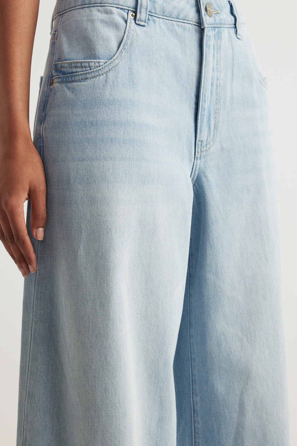 Winnie Super Wide Leg Jean