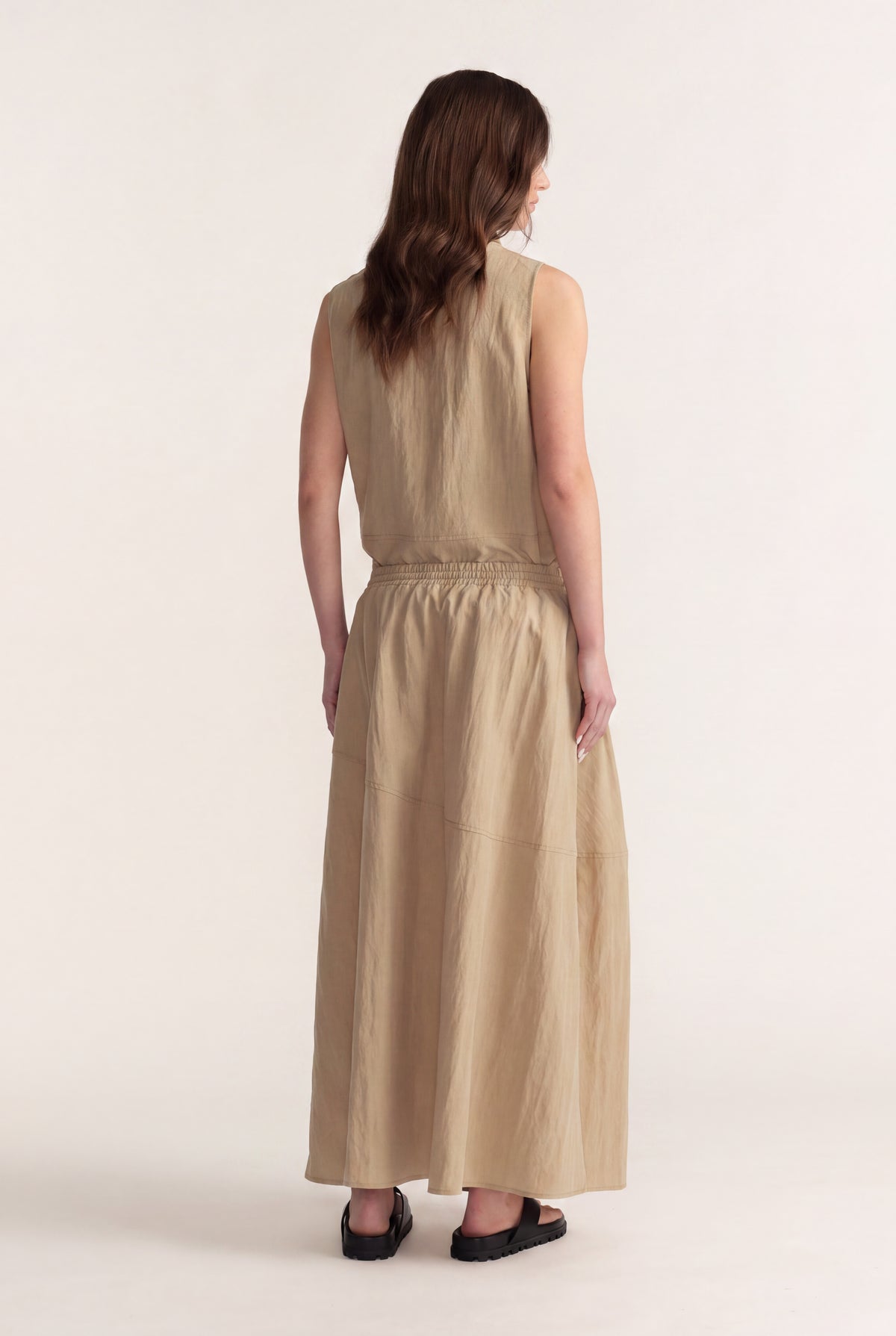 D-Luxe Seam Midi Skirt
