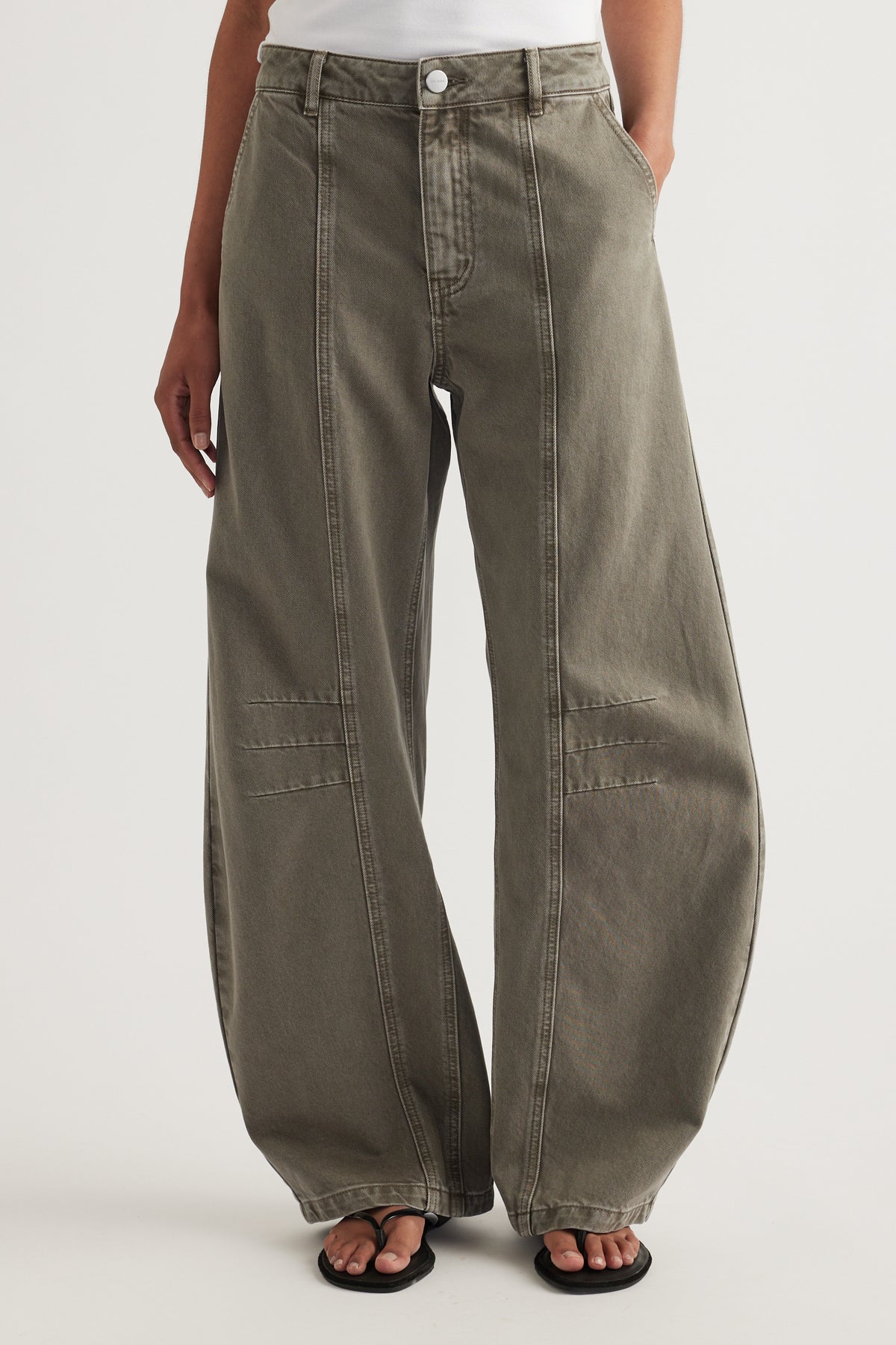 Amaya High Rise Barrel Jeans