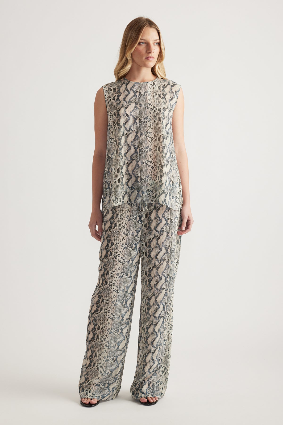 Clare Yoryu Pant