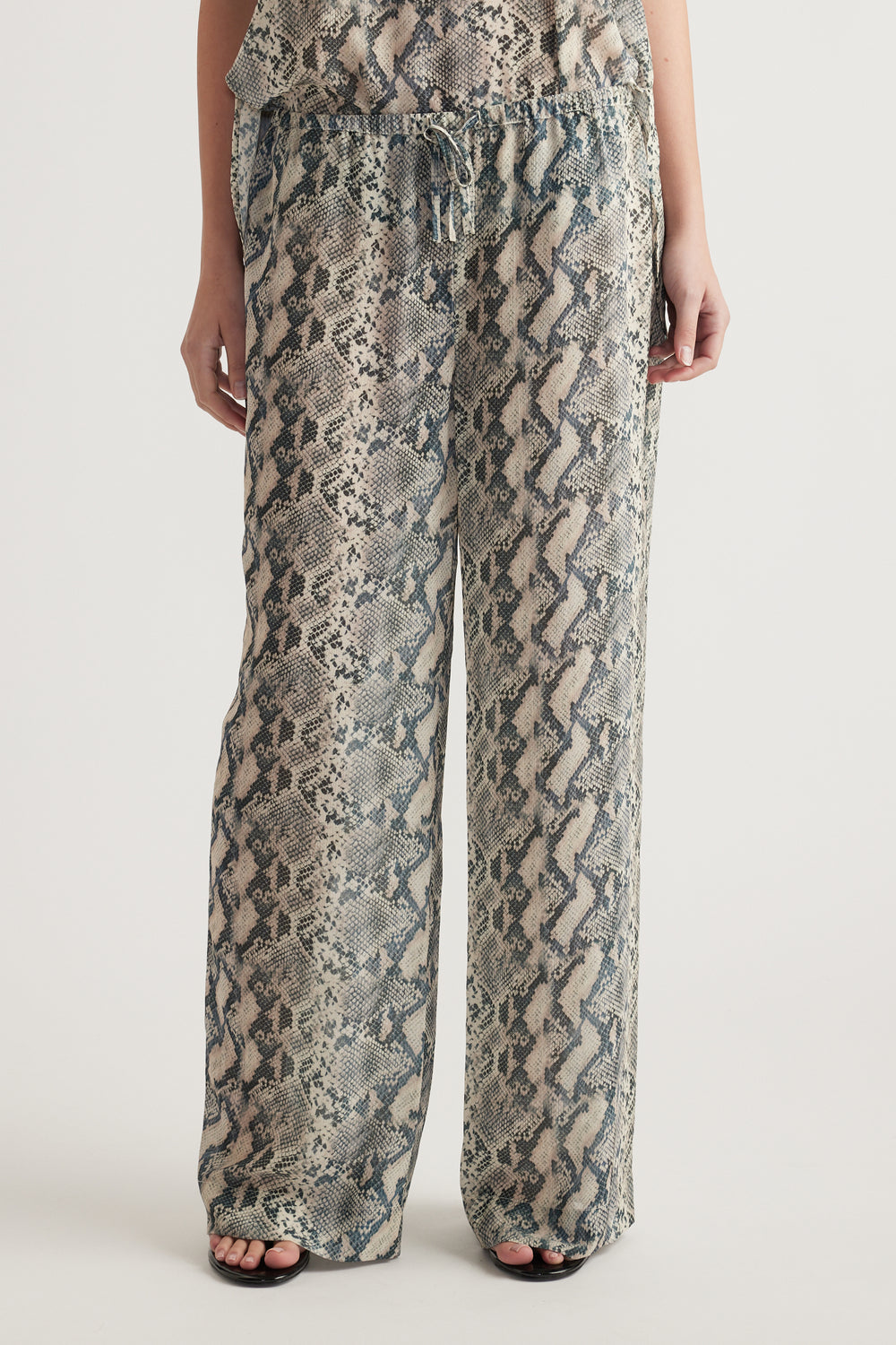 Clare Yoryu Pant