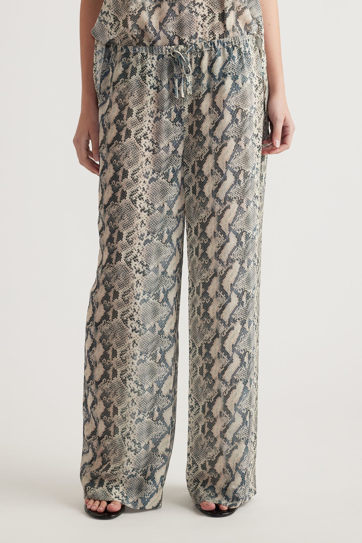 Clare Yoryu Pant