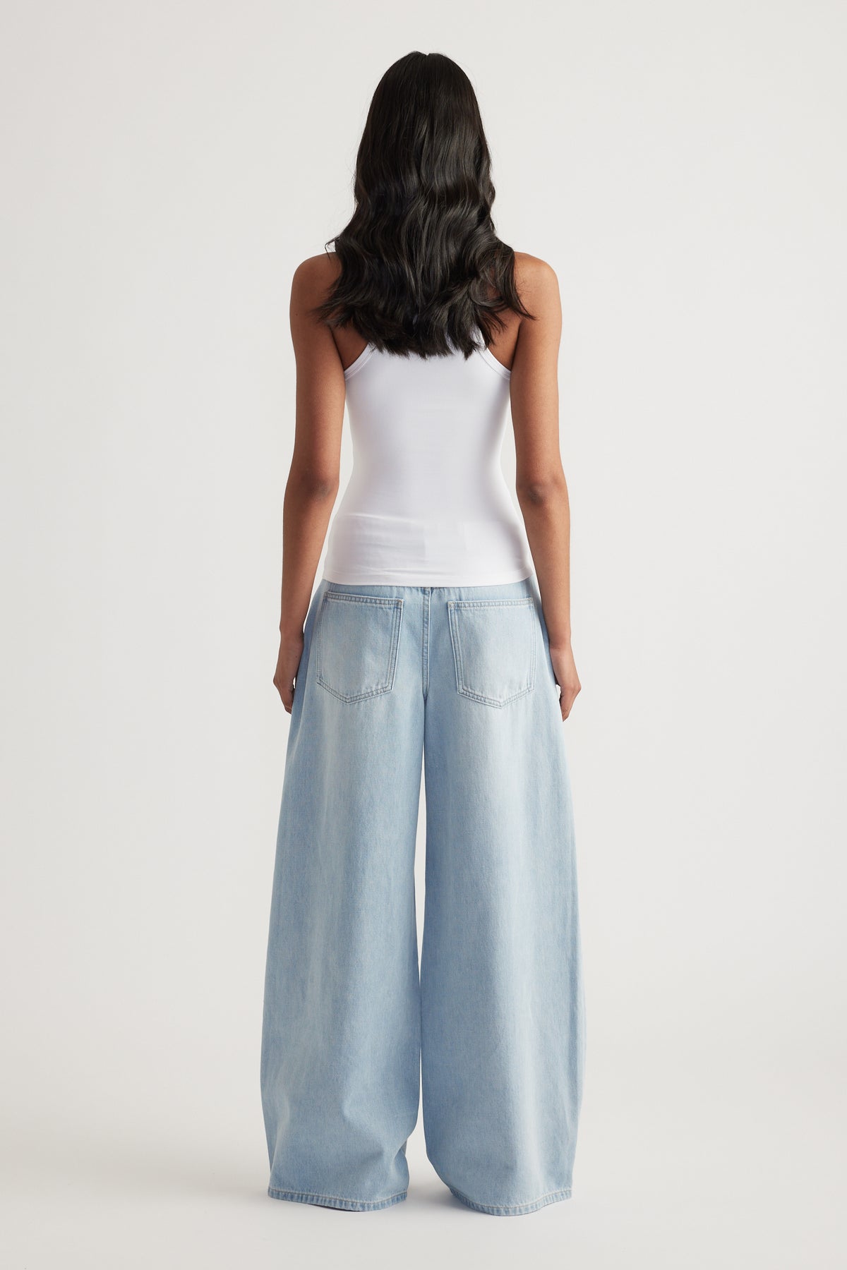 Issy Sculpt Tank