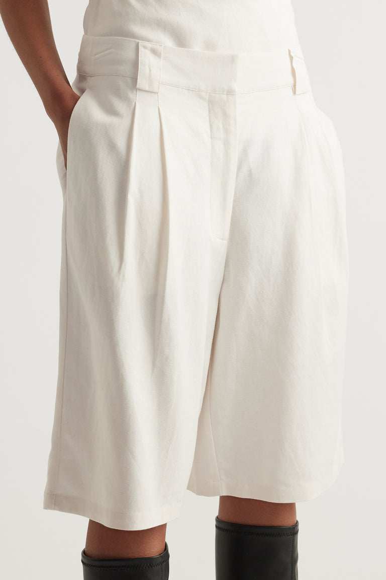 Gwen Linen Blend Shorts