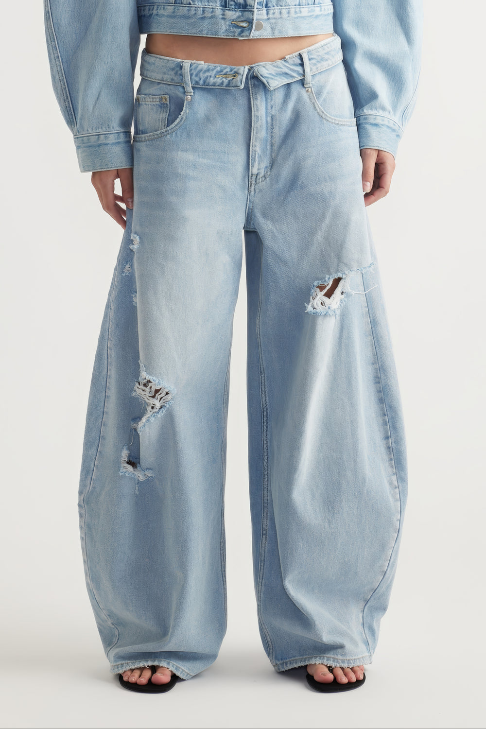 Indie Rolled Waist Ripped Jean