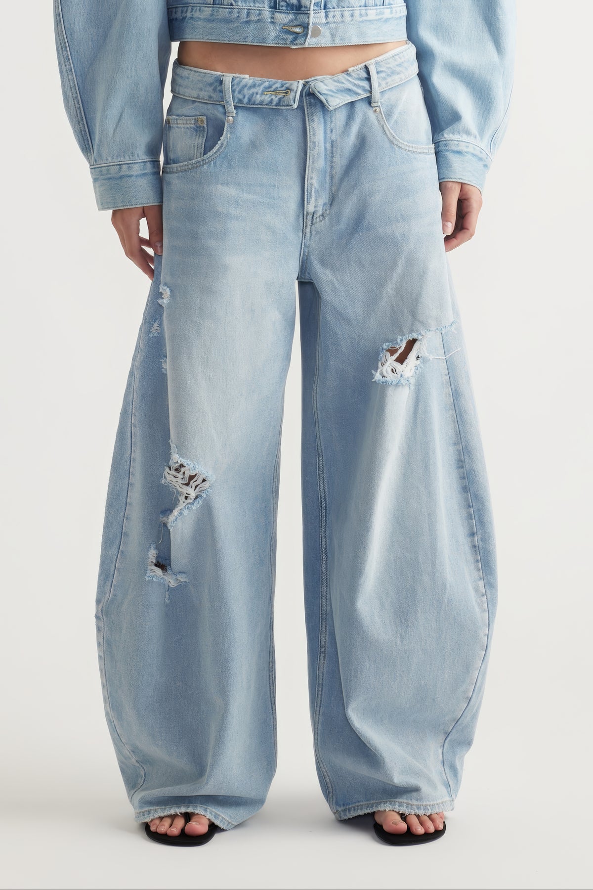 Indie Rolled Waist Ripped Jean