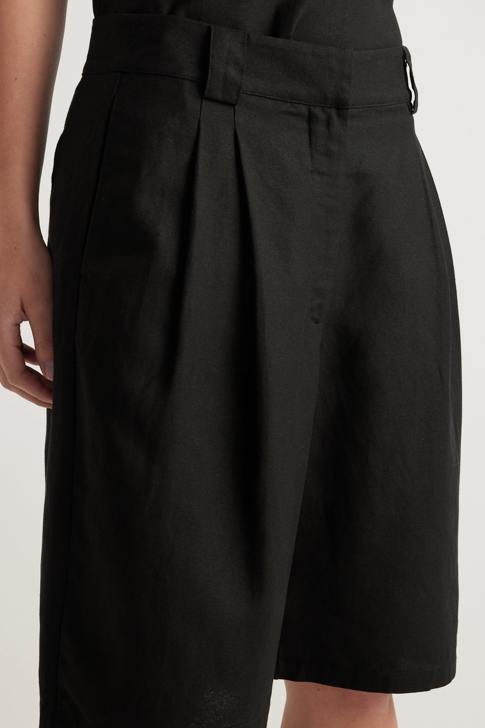 Gwen Linen Blend Shorts