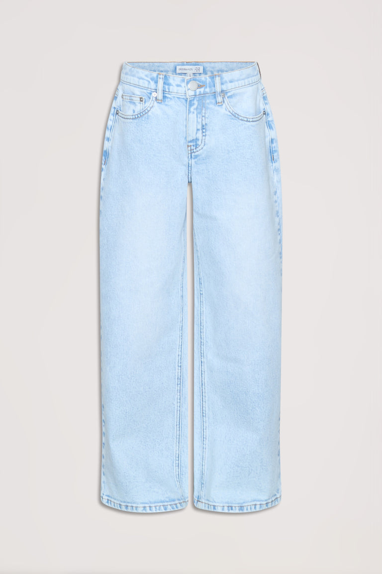 Light blue denim baggy fit jeans for girls with a relaxed silhouette and classic five-pocket detailing.