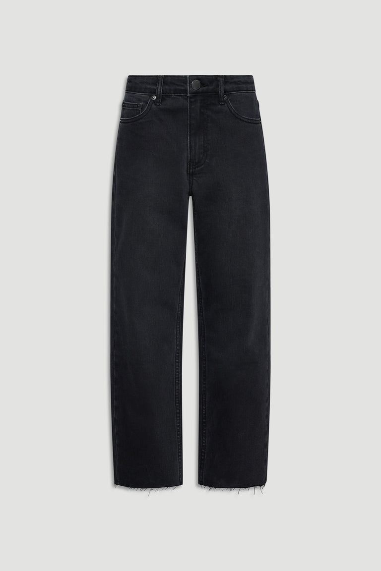 Girls relaxed straight-leg black denim jeans with high waist and raw hem detailing for a modern casual look.