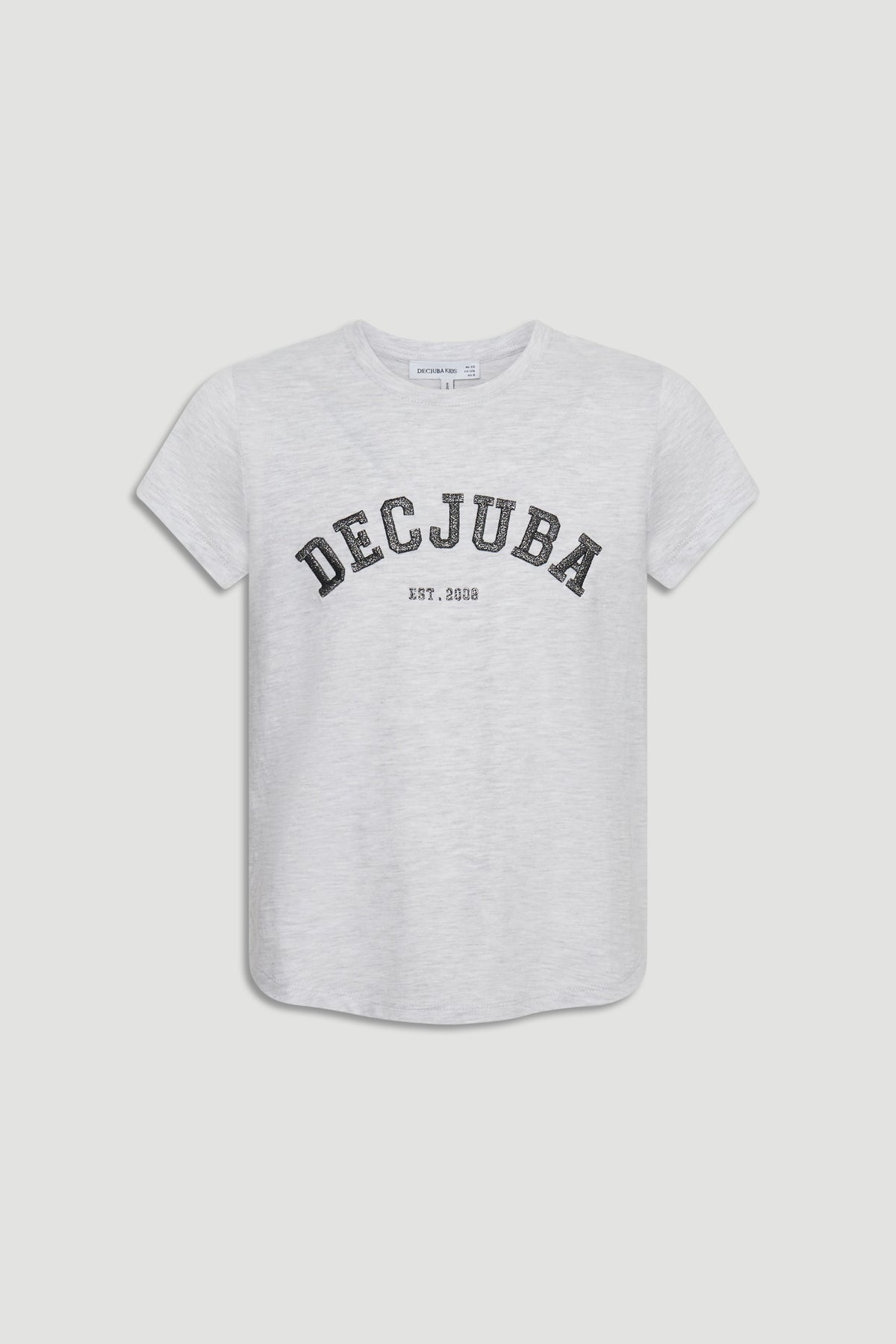 Light grey girls’ tee with curved hem and bold "Decjuba" print for casual everyday style.